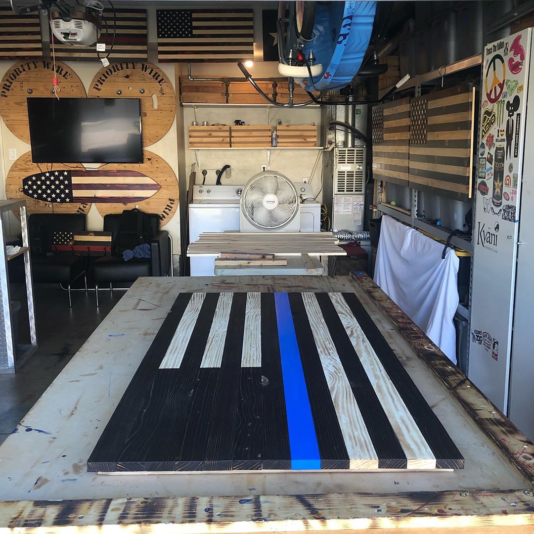 Finishing up this 4ft Thin Blue Line order then on to the next.. thinblueline police americanflag…