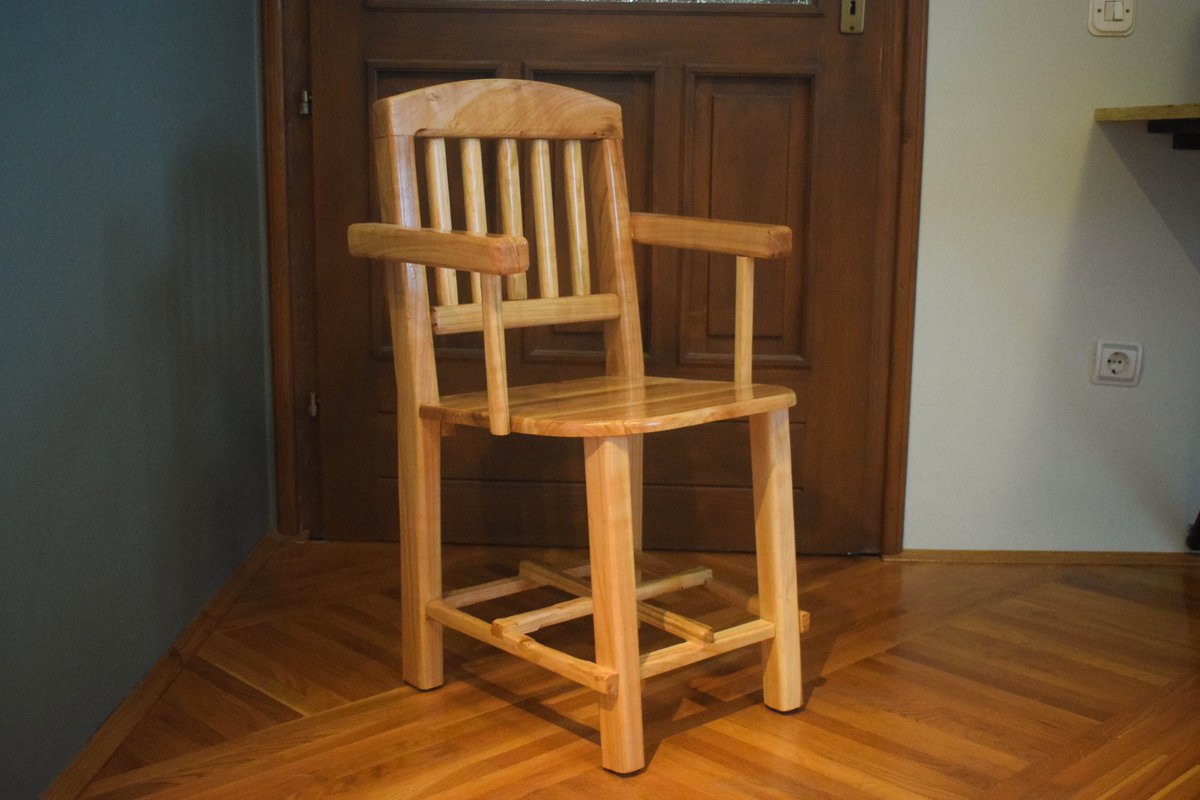 Wooden chairwood wooden woodwor woodworking woodenchair chair diychair chairmaking youtube video youtuber youtubevideo handmade craft crafting crafts carving carvings